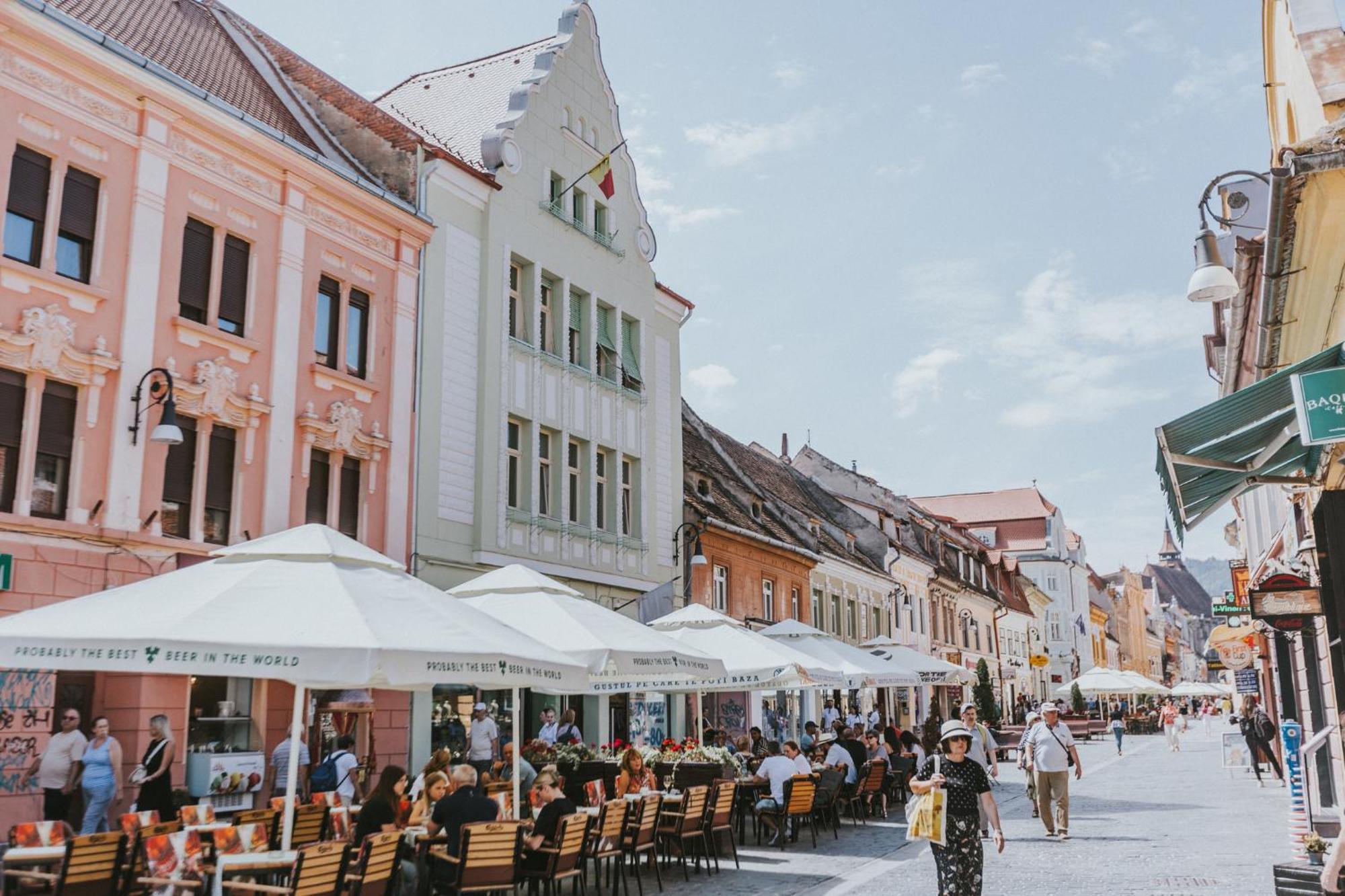 Locart -Cozy Downtown Apartment, Near Black Church With Free Wi-Fi บราชอฟ ภายนอก รูปภาพ