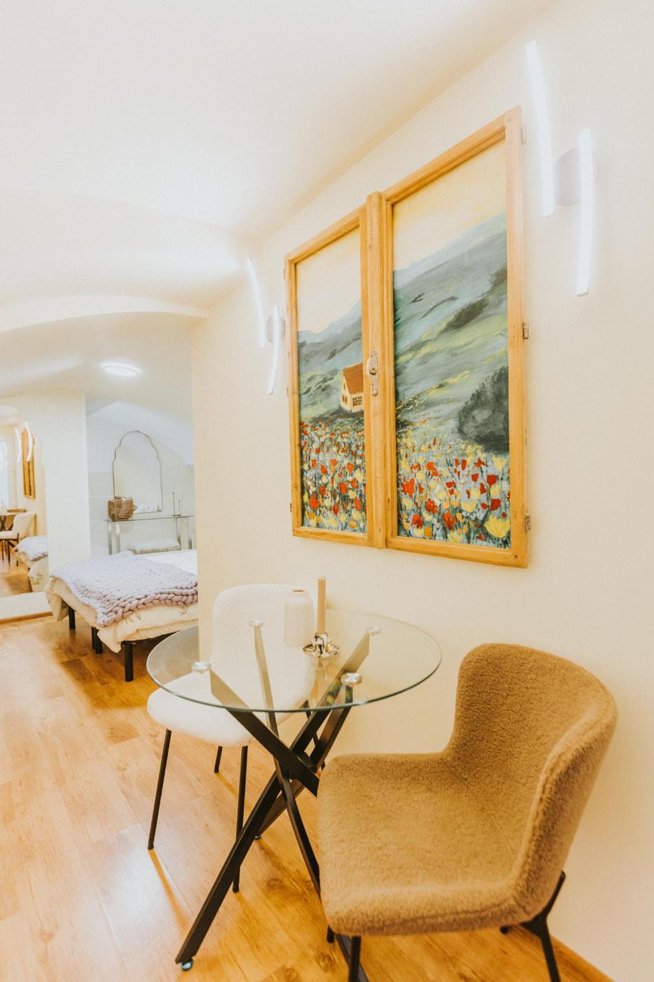Locart -Cozy Downtown Apartment, Near Black Church With Free Wi-Fi บราชอฟ ภายนอก รูปภาพ